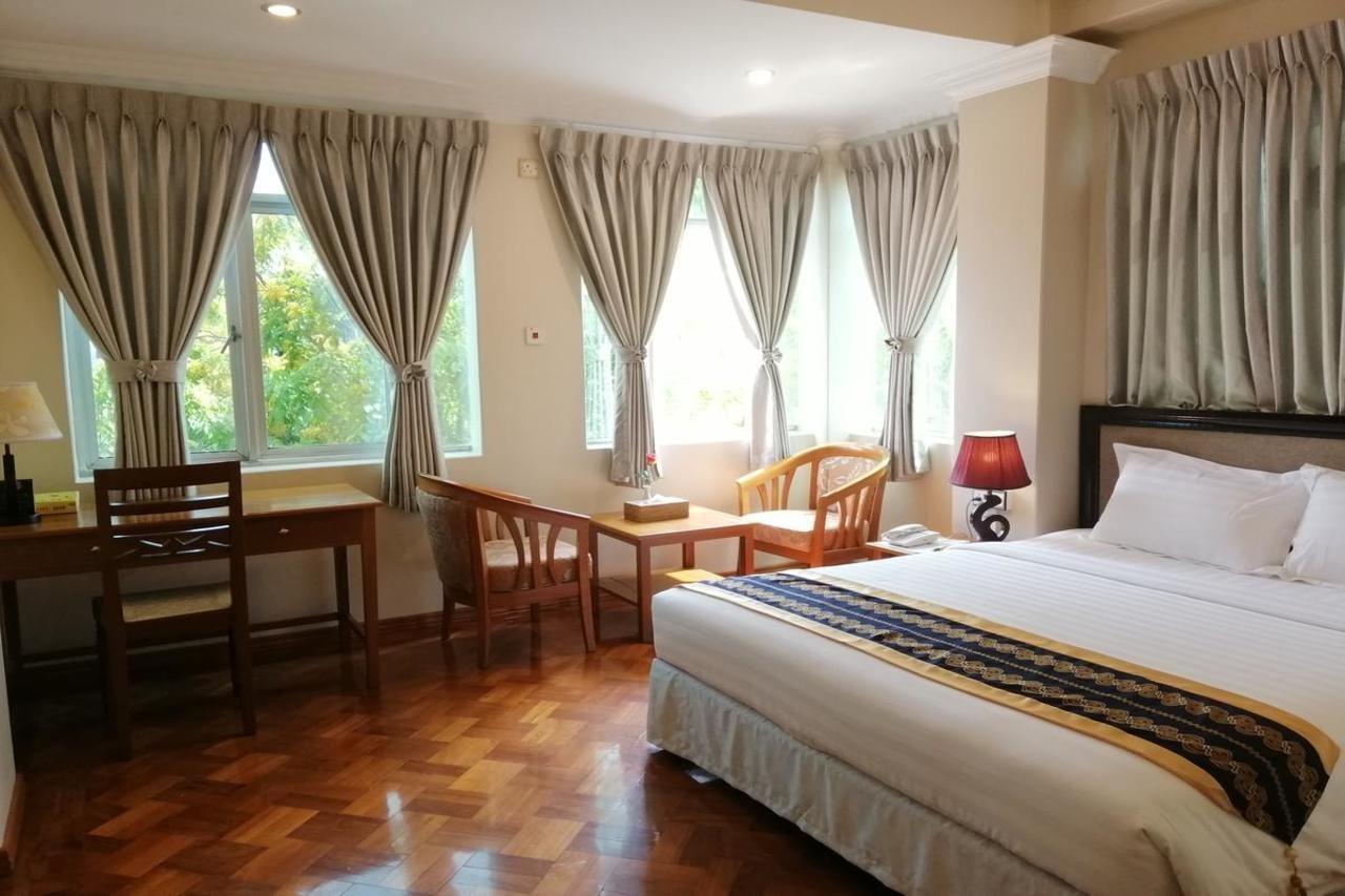 Grand Laurel Hotel Yangon Eksteriør bilde
