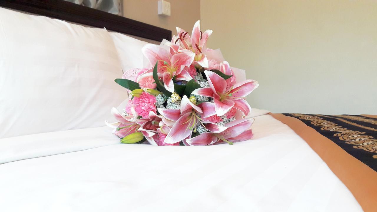 Grand Laurel Hotel Yangon Eksteriør bilde