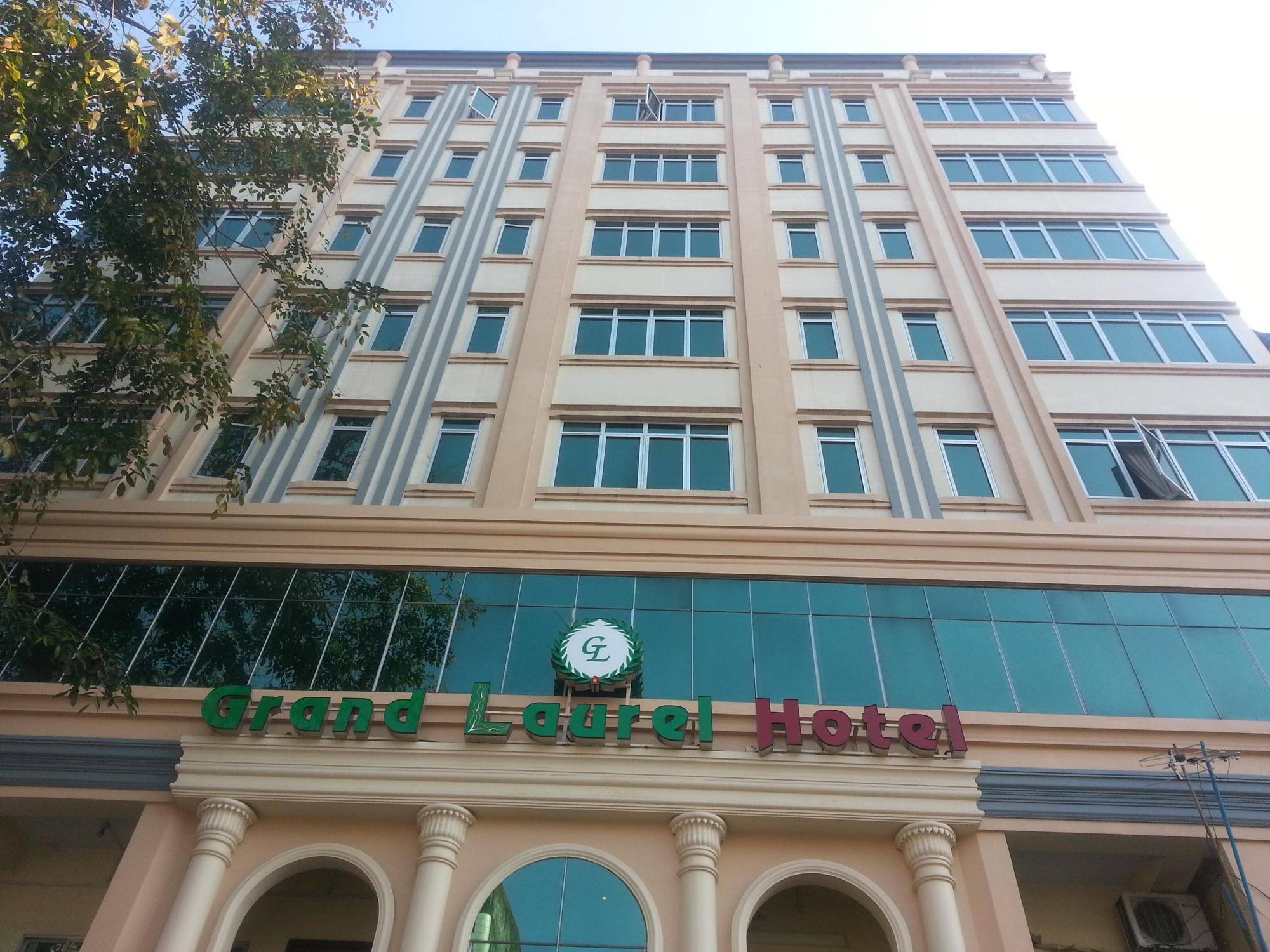 Grand Laurel Hotel Yangon Eksteriør bilde