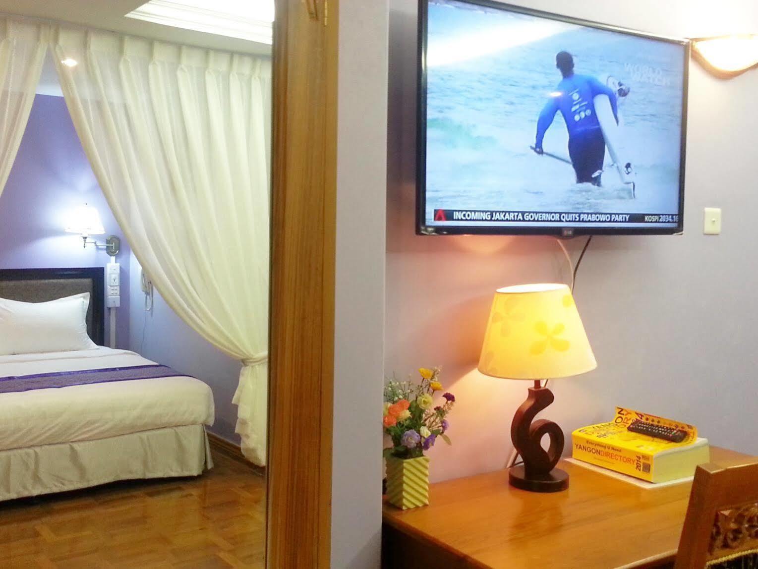 Grand Laurel Hotel Yangon Eksteriør bilde