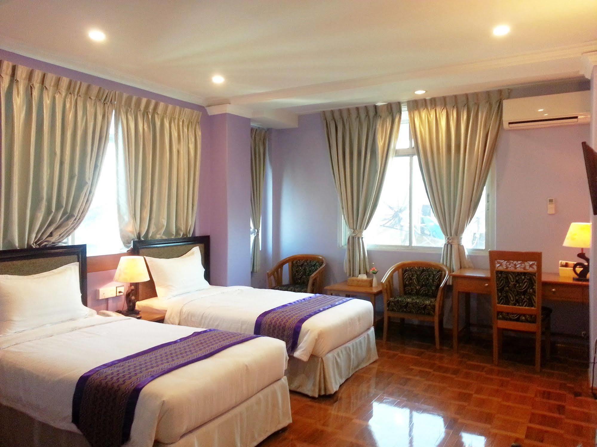 Grand Laurel Hotel Yangon Eksteriør bilde