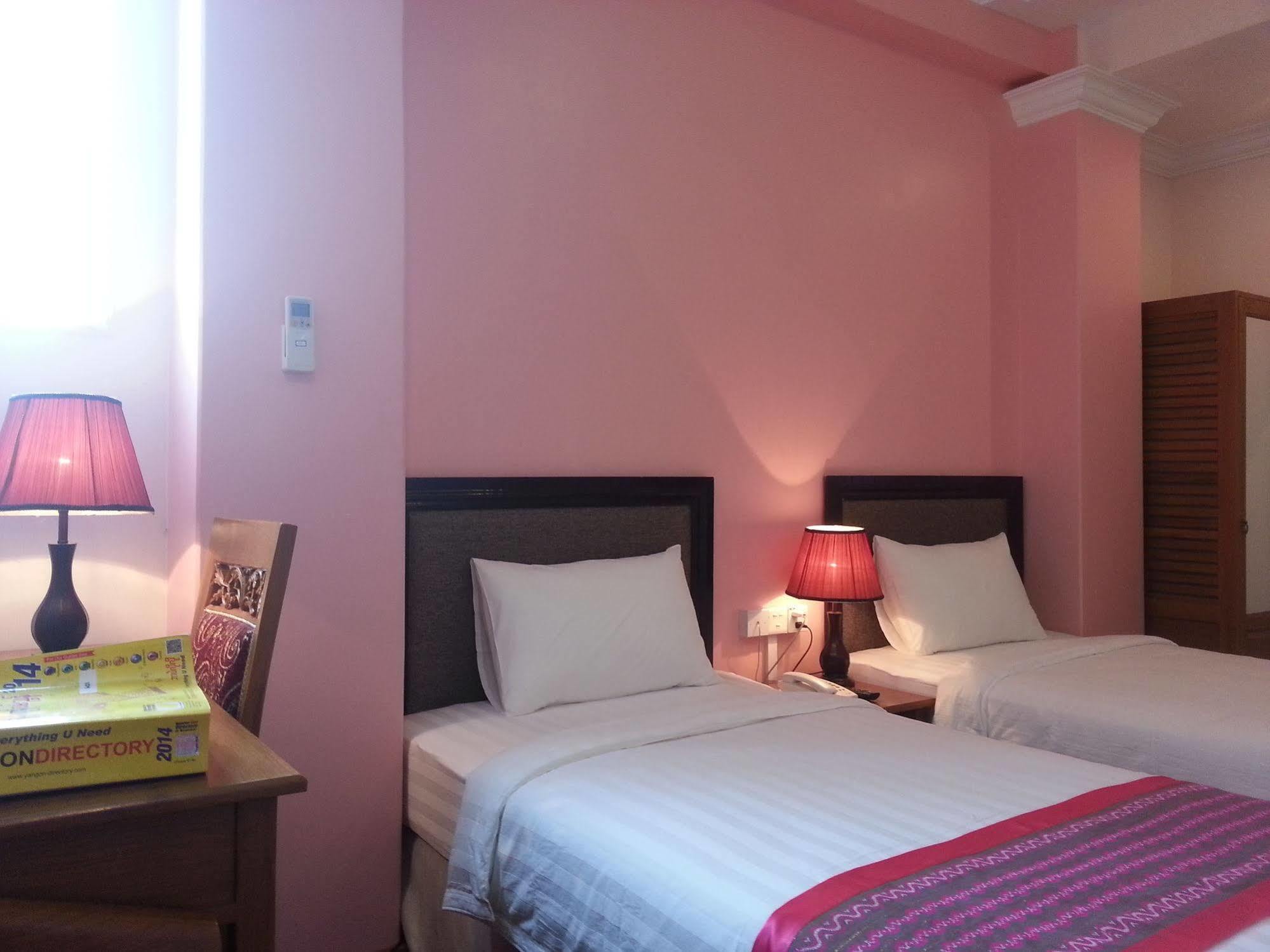 Grand Laurel Hotel Yangon Eksteriør bilde