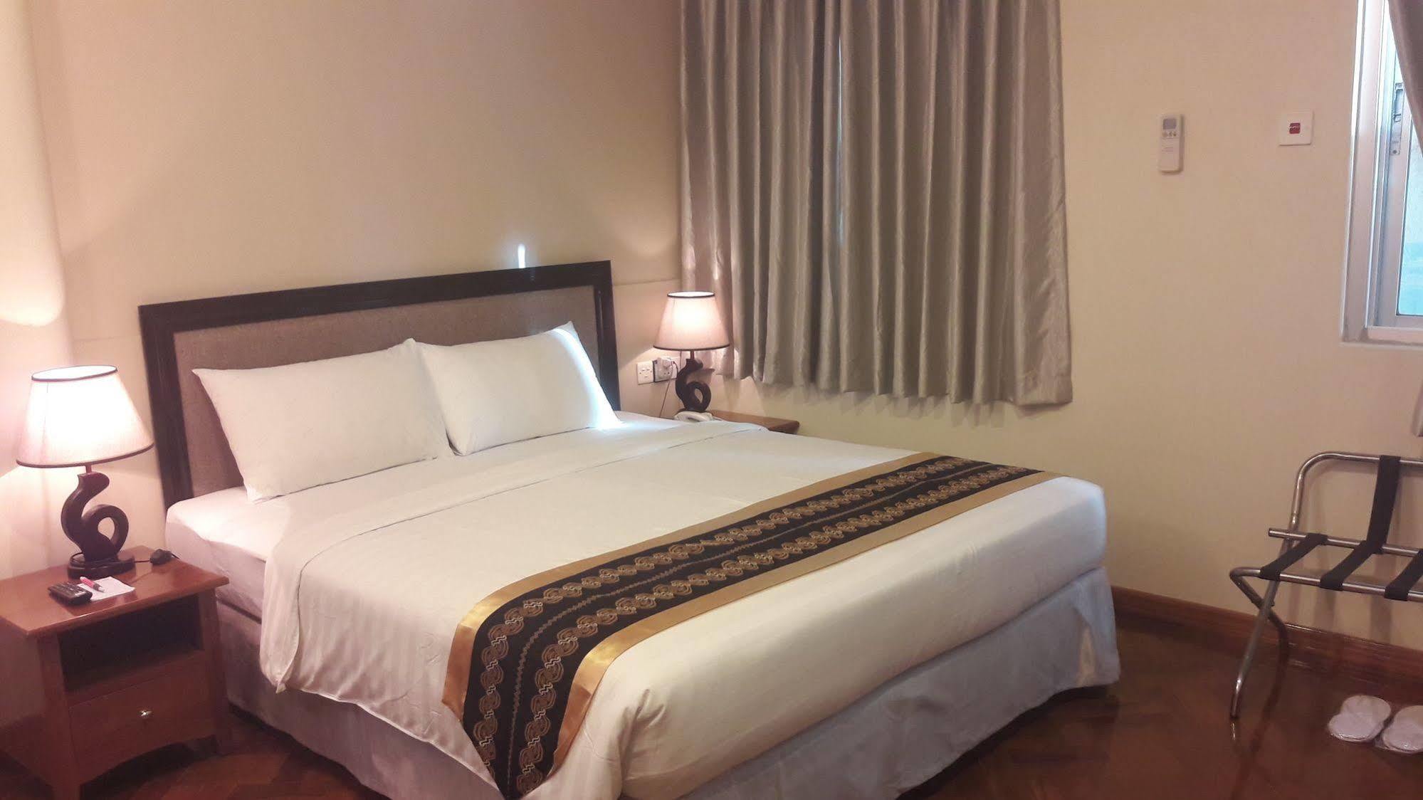 Grand Laurel Hotel Yangon Eksteriør bilde