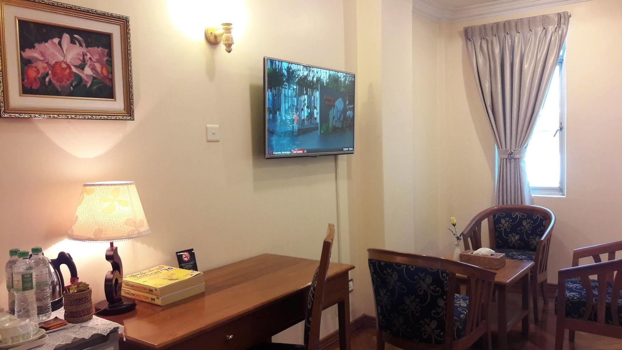 Grand Laurel Hotel Yangon Eksteriør bilde